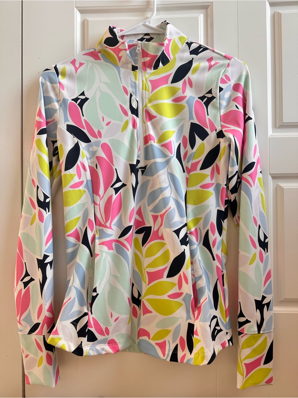 Tommy Bahama women's long sleeve golf sunshirt, Size XS